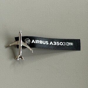 Vintage Airbus A350 Pin Badge & Ribbon Aircraft Aviation Memorabilia Collectable